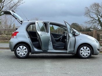 Used Toyota Yaris 2009 for sale - 77460336: Photo