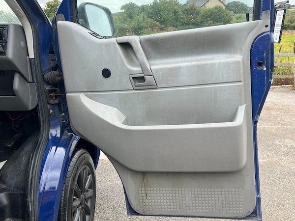 Used Volkswagen Transporter 2002 for sale - 76242642: Photo 7