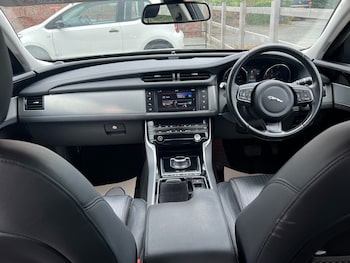 Used Jaguar XF 2017 for sale - 79311520: Photo