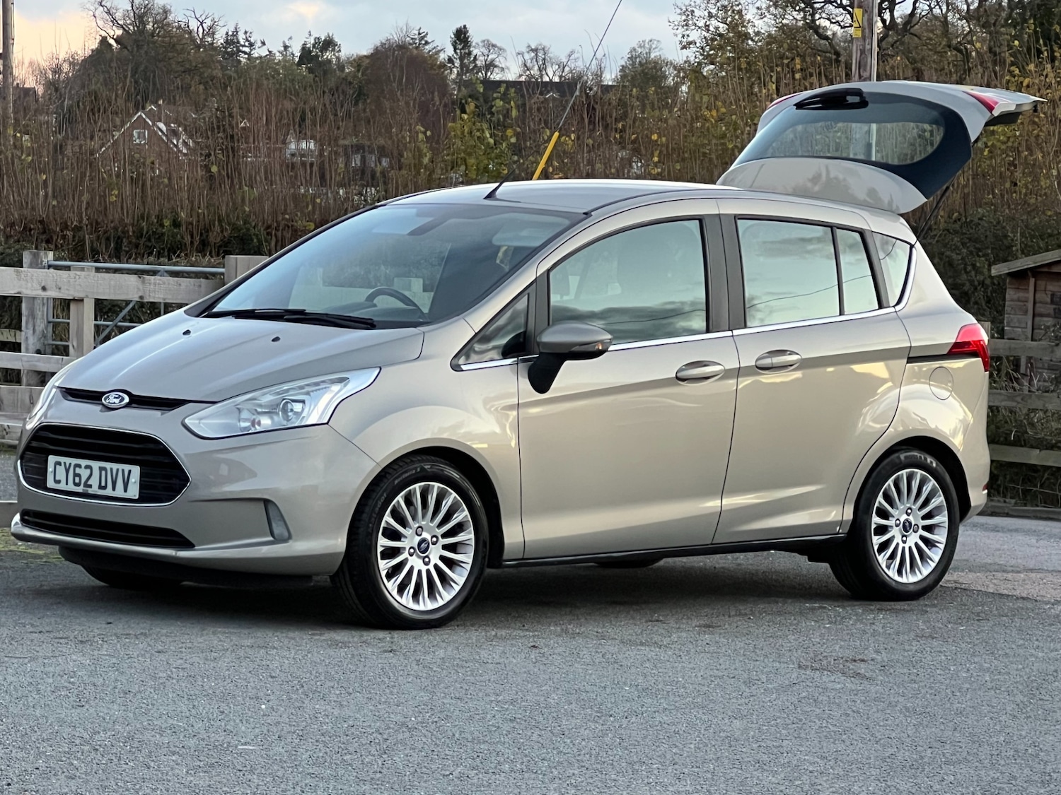Used Ford B-MAX 2012 for sale - 76637214: Photo 16