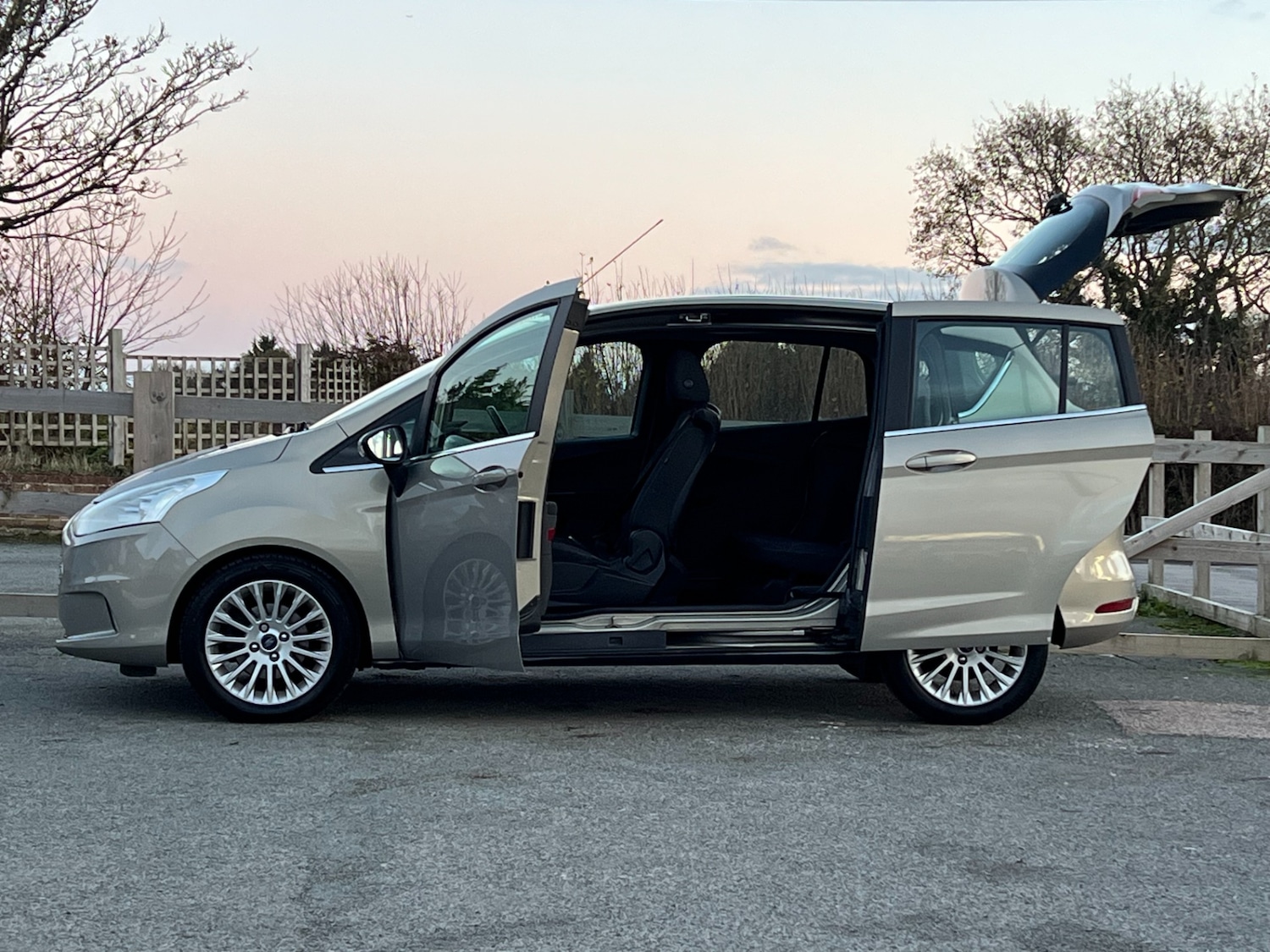 Used Ford B-MAX 2012 for sale - 76637214: Photo 19