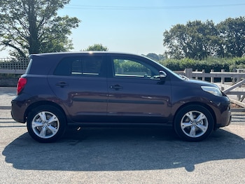 Used Toyota Urban Cruiser 2012 for sale - 78914838: Photo