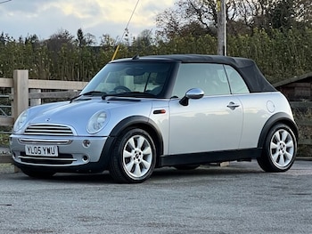 Used MINI Convertible 2005 for sale - 79296523: Photo