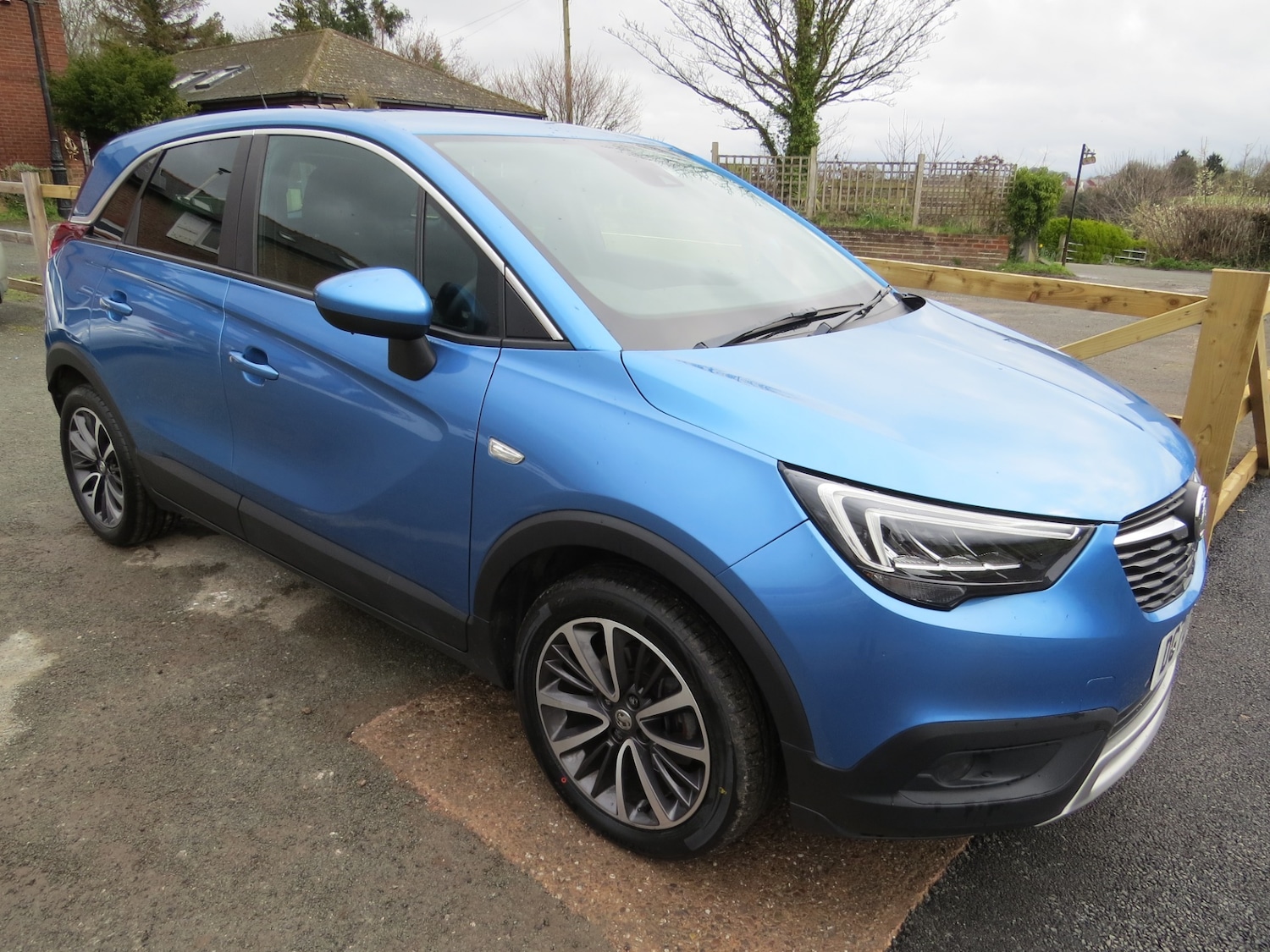 Used Vauxhall Crossland X 2020 for sale - 76252423: Photo 3