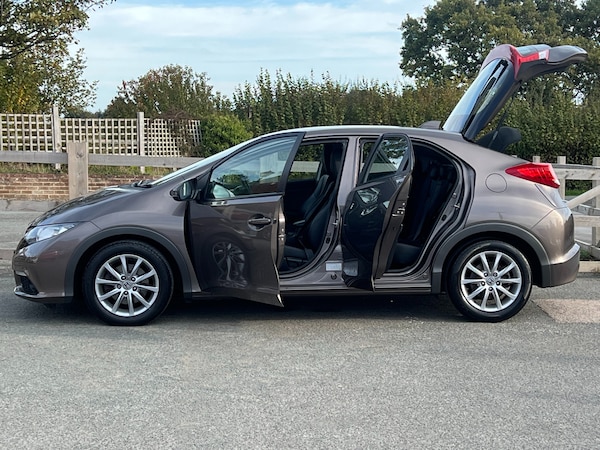 Used Honda Civic 2013 for sale - 76231664: Photo 16