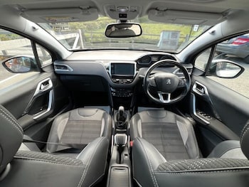 Used Peugeot 2008 2018 for sale - 79311574: Photo