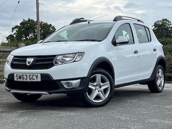 Used Dacia Sandero Stepway 2013 for sale - 79644285: Photo