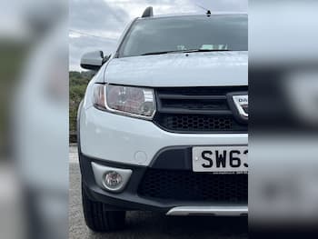 Used Dacia Sandero Stepway 2013 for sale - 79644285: Photo