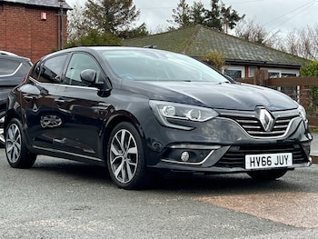 Used Renault Megane 2016 for sale - 76722416: Photo