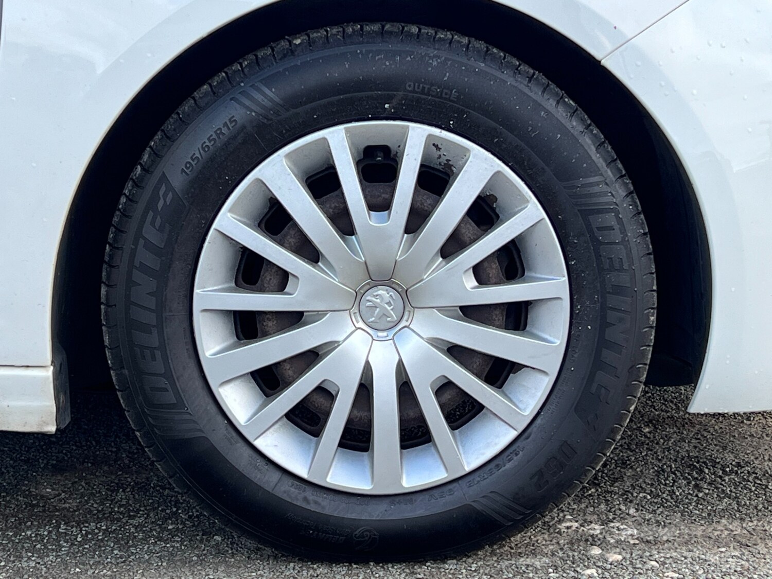 Used Peugeot 308 2015 for sale - 76392200: Photo 10