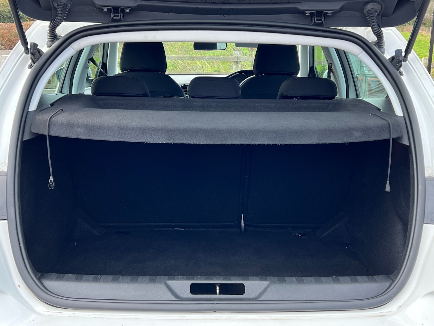 Used Peugeot 308 2015 for sale - 76392200: Photo 12