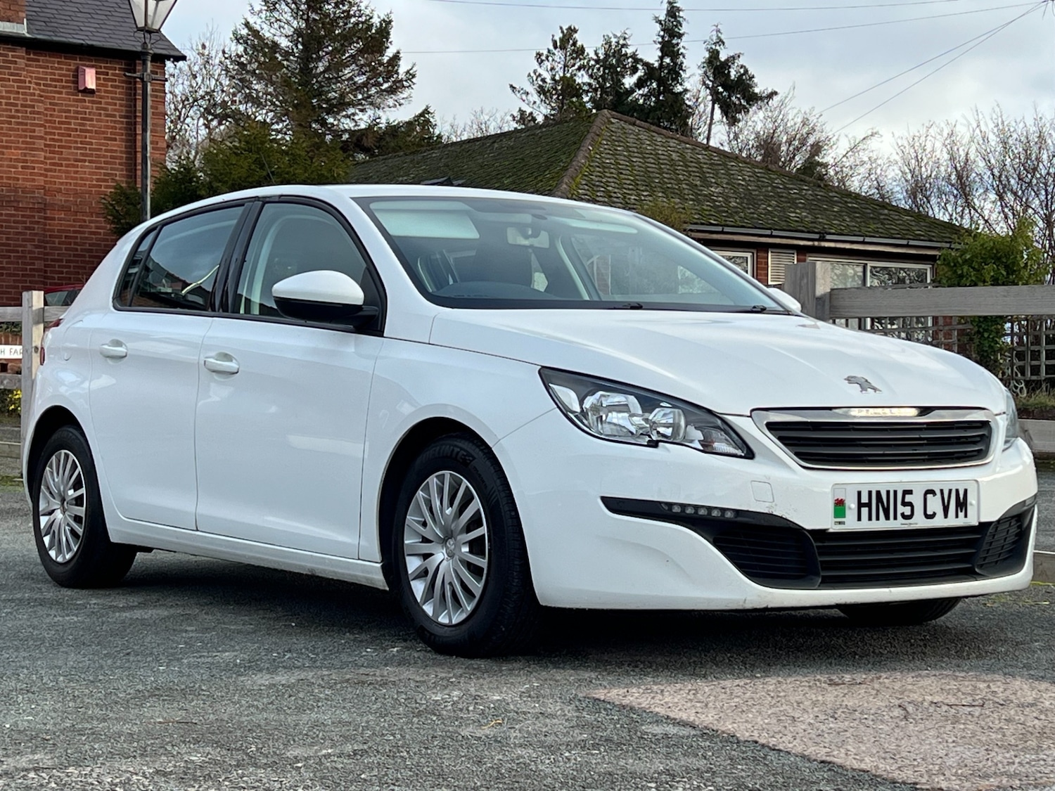 Used Peugeot 308 2015 for sale - 76392200: Photo 16