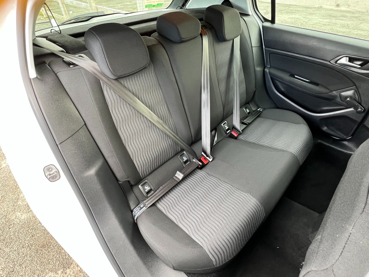 Used Peugeot 308 2015 for sale - 76392200: Photo 17