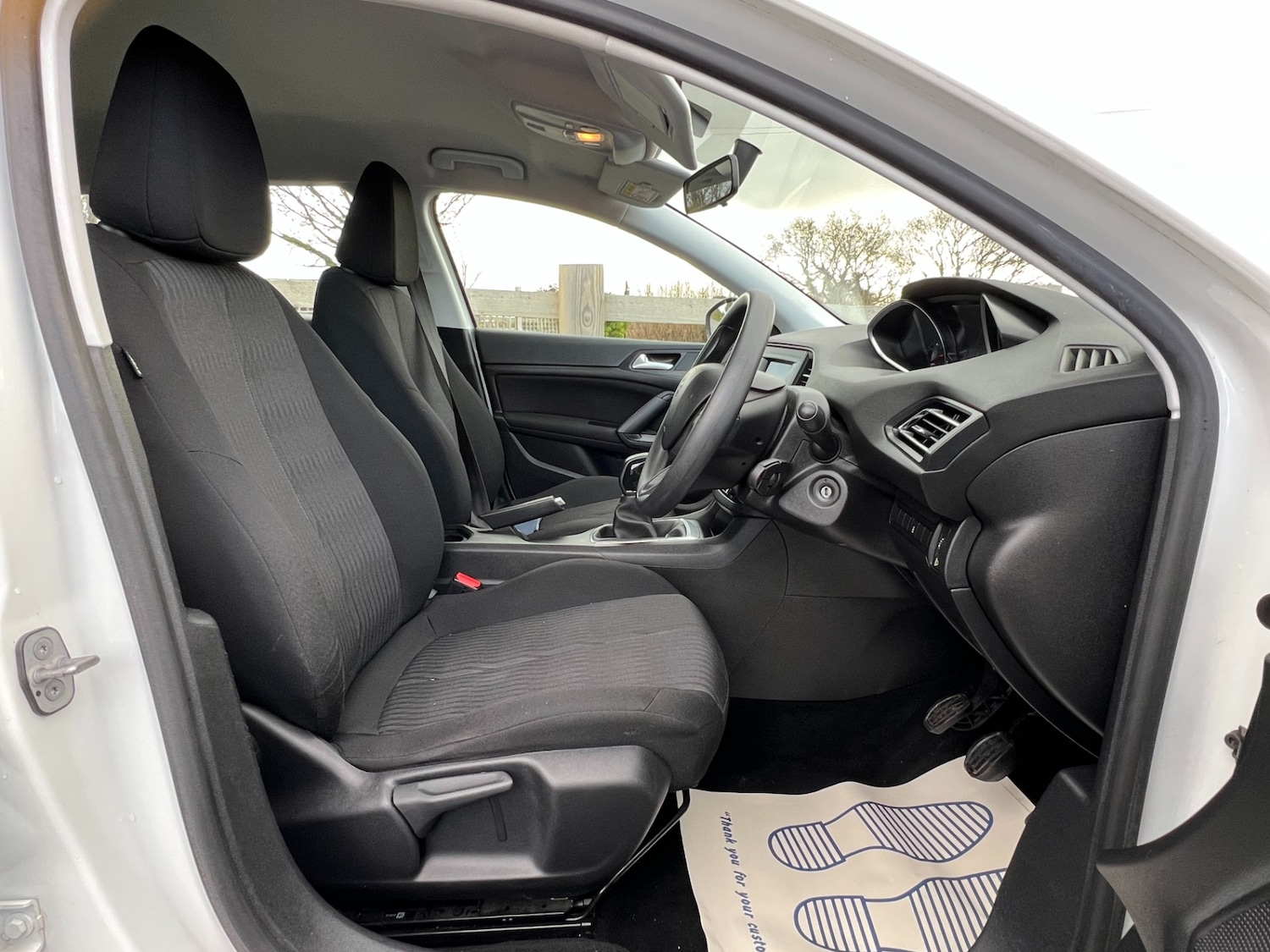 Used Peugeot 308 2015 for sale - 76392200: Photo 18