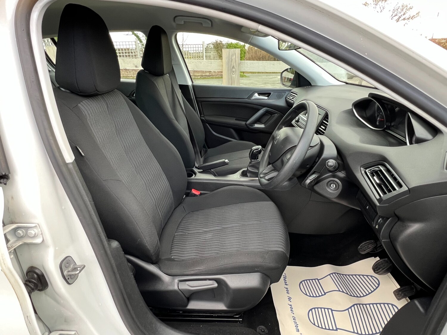 Used Peugeot 308 2015 for sale - 76392200: Photo 19