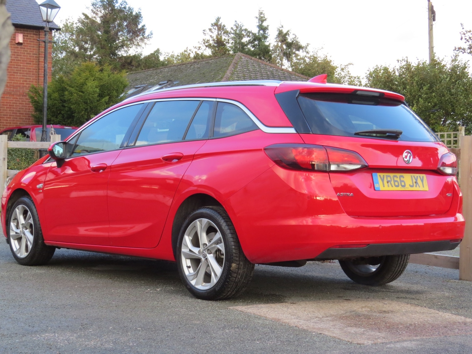Used Vauxhall Astra 2016 for sale - 76421717: Photo 16