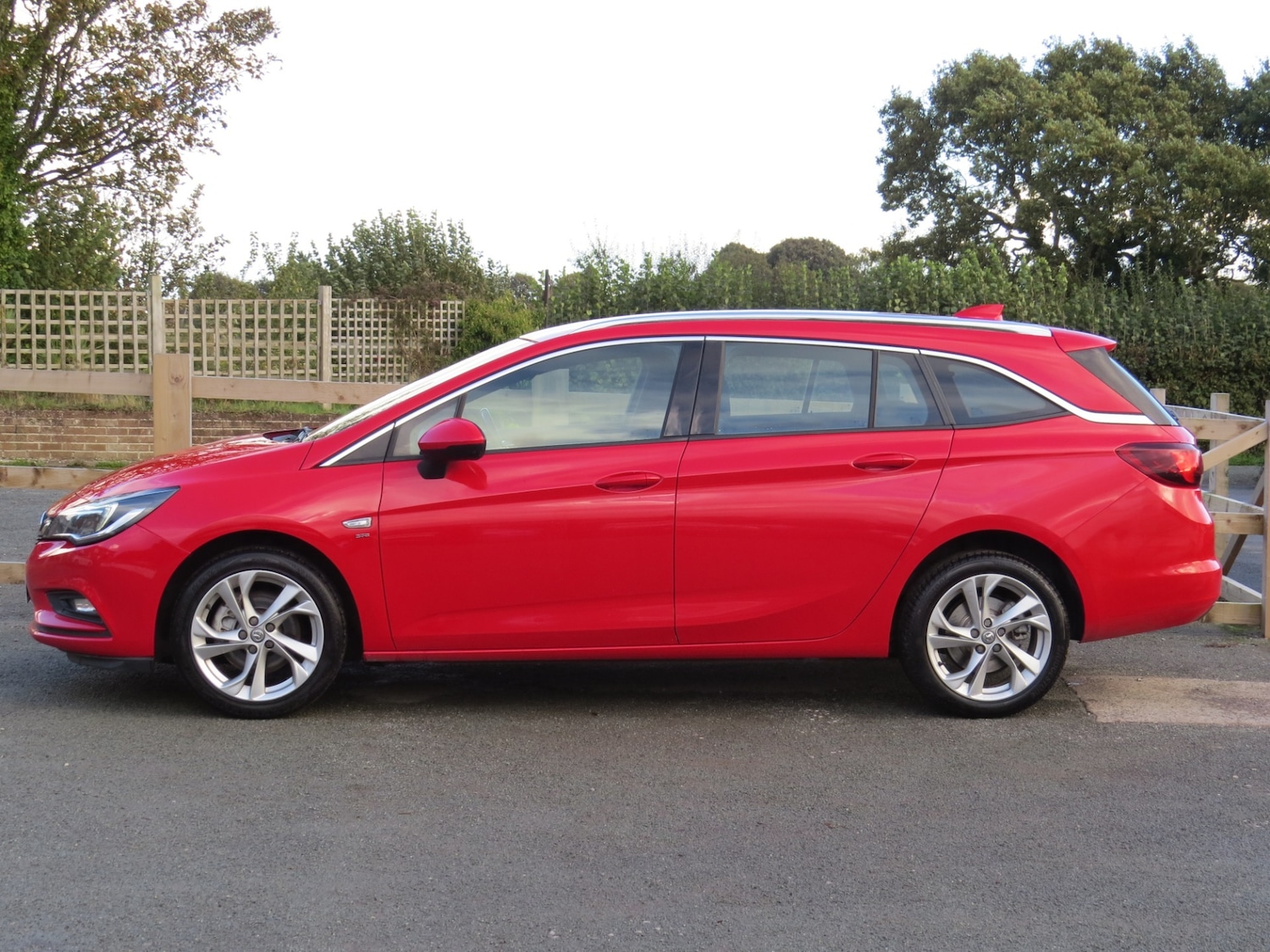 Used Vauxhall Astra 2016 for sale - 76421717: Photo 3