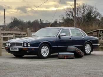 1994 - 4.0 4dr Automatic Absolute Classic. Beautiful Large history file