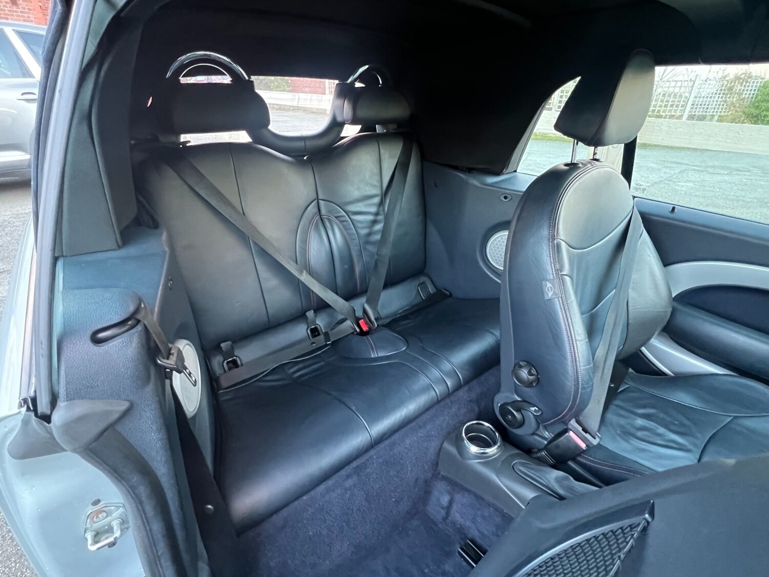 Used MINI Convertible 2005 for sale - 76035527: Photo 11