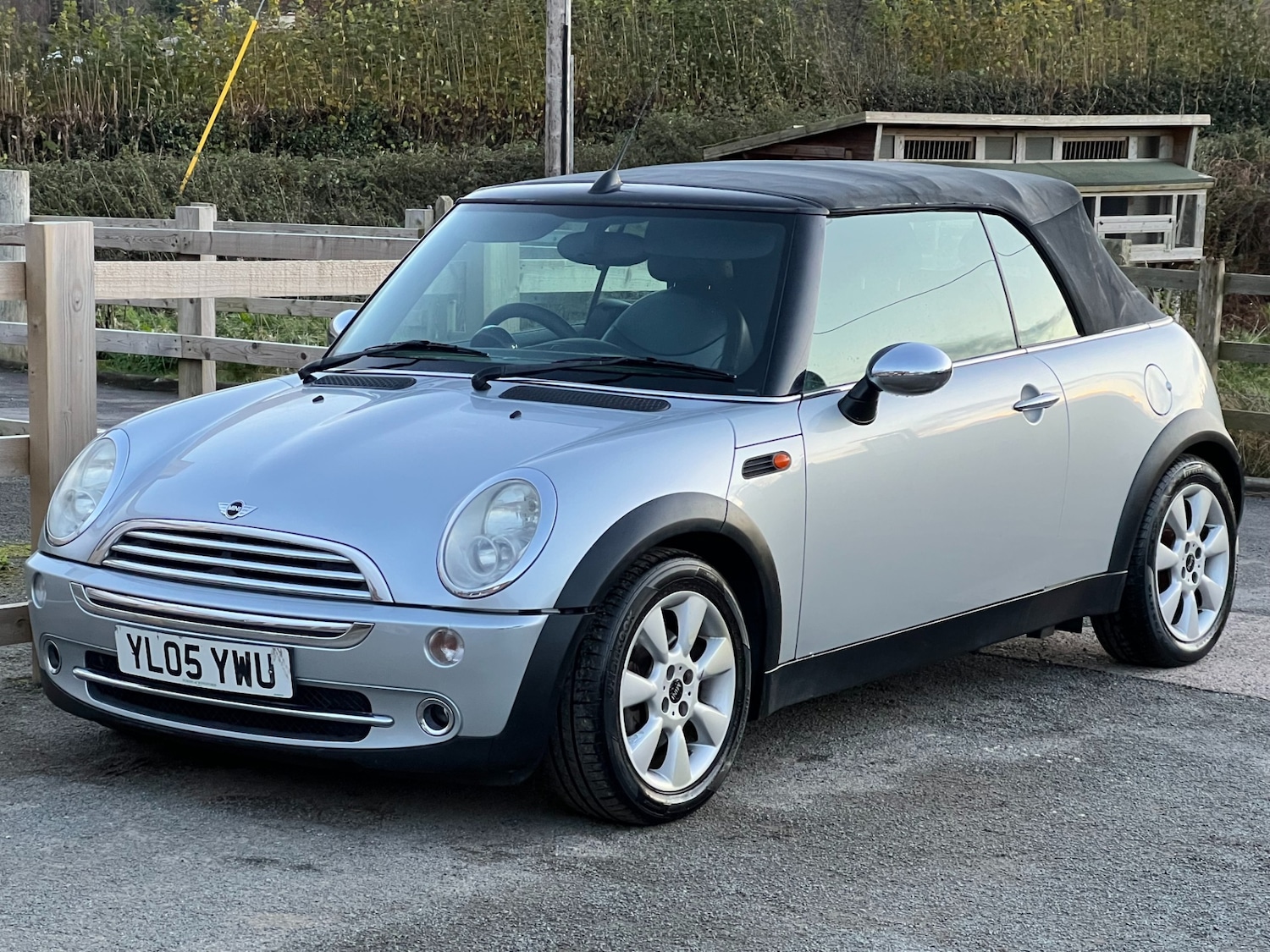 Used MINI Convertible 2005 for sale - 76035527: Photo 14