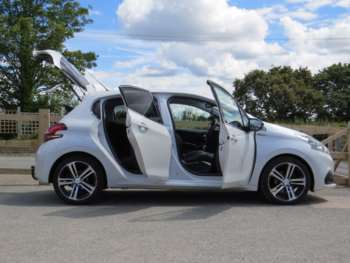 Used Peugeot 208 2015 for sale - 71485513: Photo