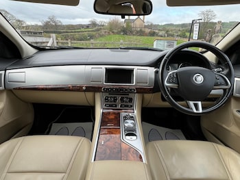 Used Jaguar XF 2013 for sale - 77934237: Photo