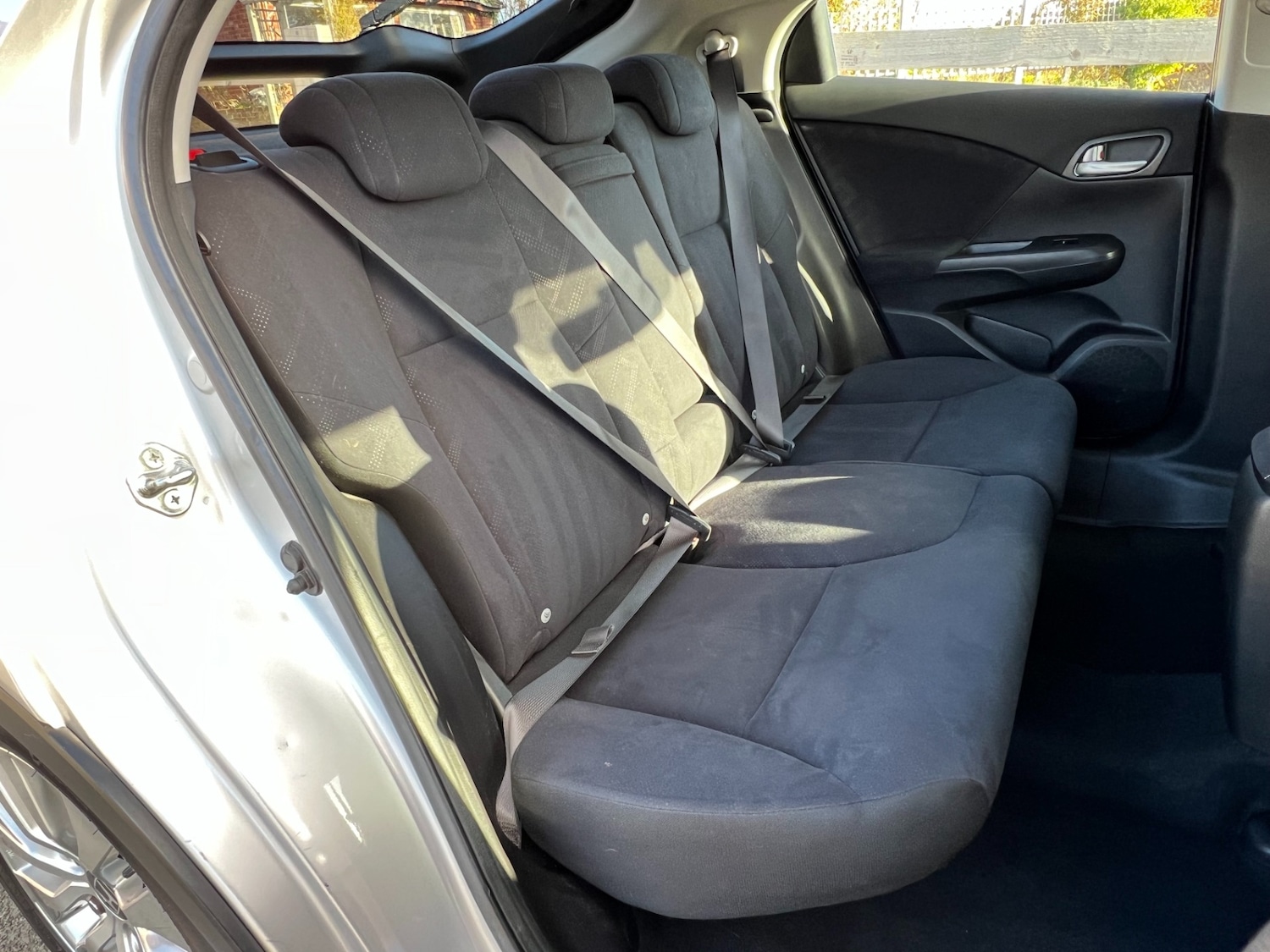 Used Honda Civic 2014 for sale - 76479559: Photo 19