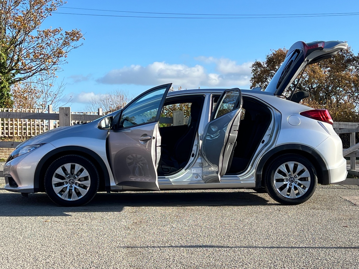 Used Honda Civic 2014 for sale - 76479559: Photo 24