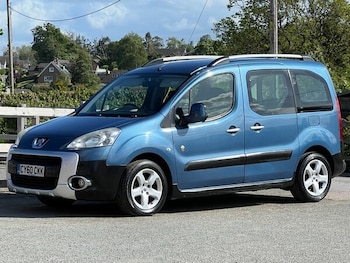 Used Peugeot Partner Tepee 2010 for sale - 79311501: Photo