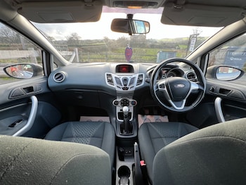 Used Ford Fiesta 2010 for sale - 75955755: Photo