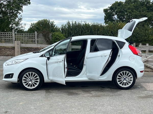 Used Ford Fiesta 2013 for sale - 75581460: Photo 17