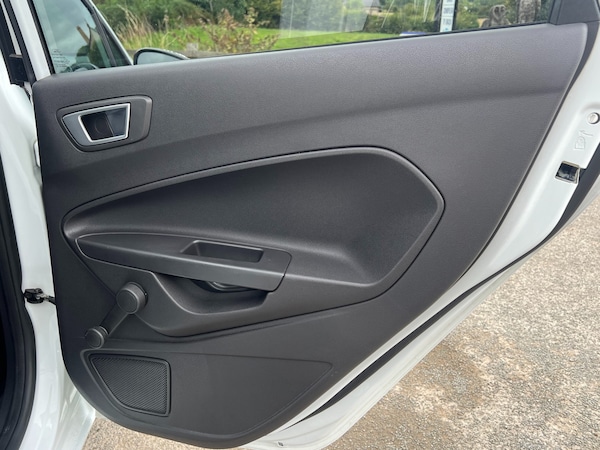 Used Ford Fiesta 2013 for sale - 75581460: Photo 25