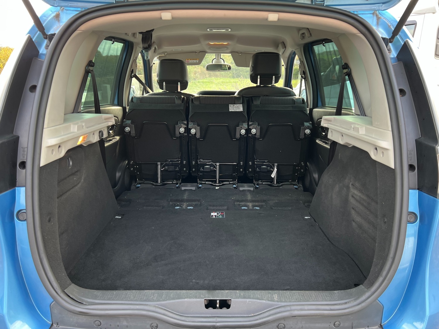 Used Renault Scenic 2015 for sale - 76366377: Photo 15