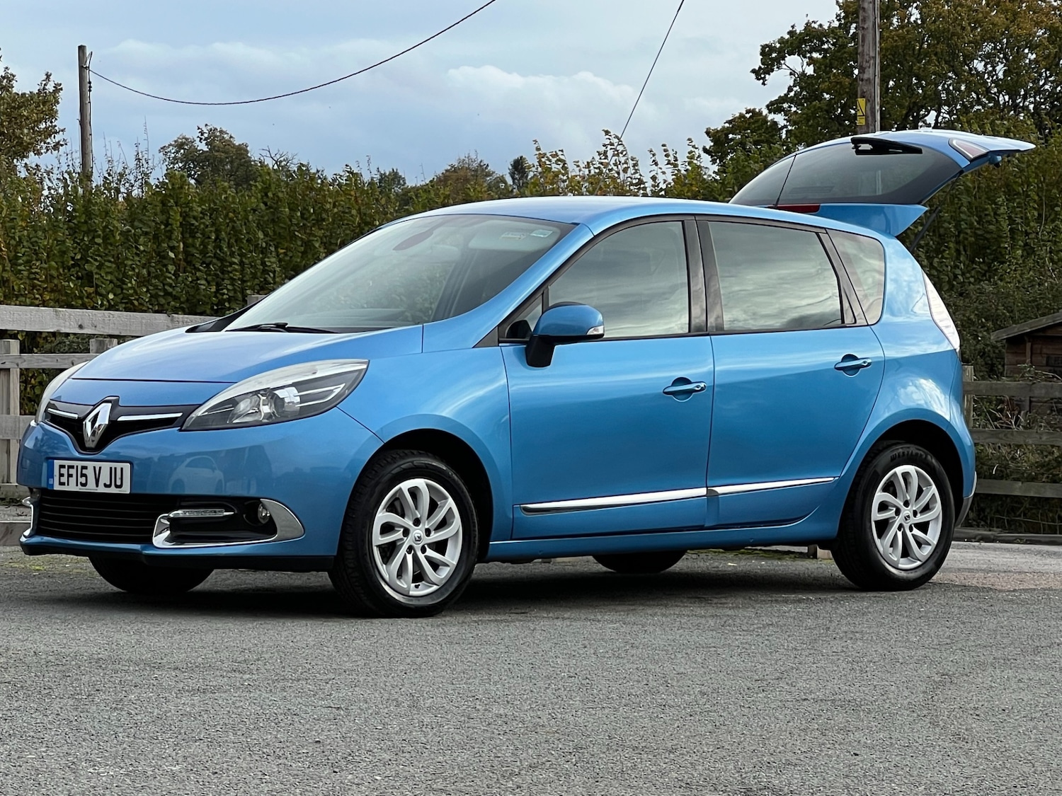 Used Renault Scenic 2015 for sale - 76366377: Photo 23