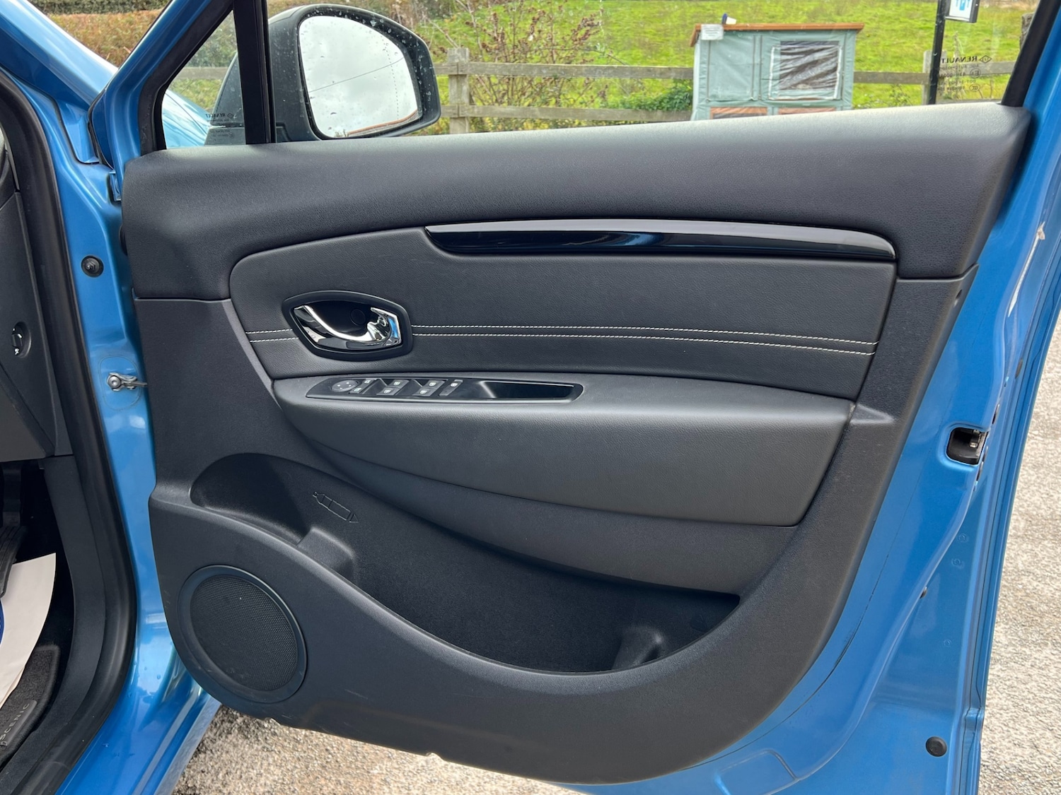 Used Renault Scenic 2015 for sale - 76366377: Photo 25