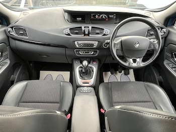 Used Renault Scenic 2015 for sale - 76366377: Photo