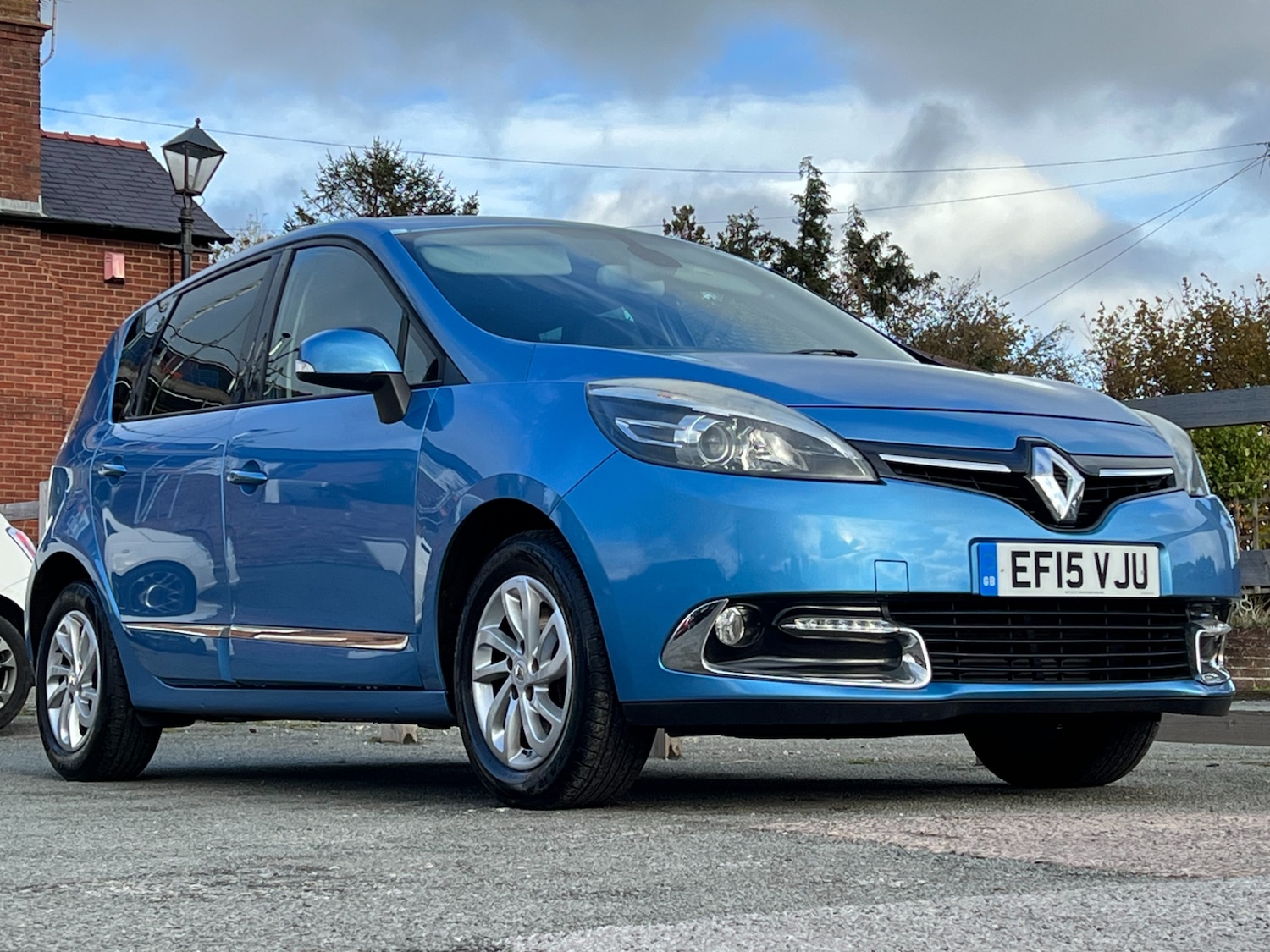 Used Renault Scenic 2015 for sale - 76366377: Photo 4
