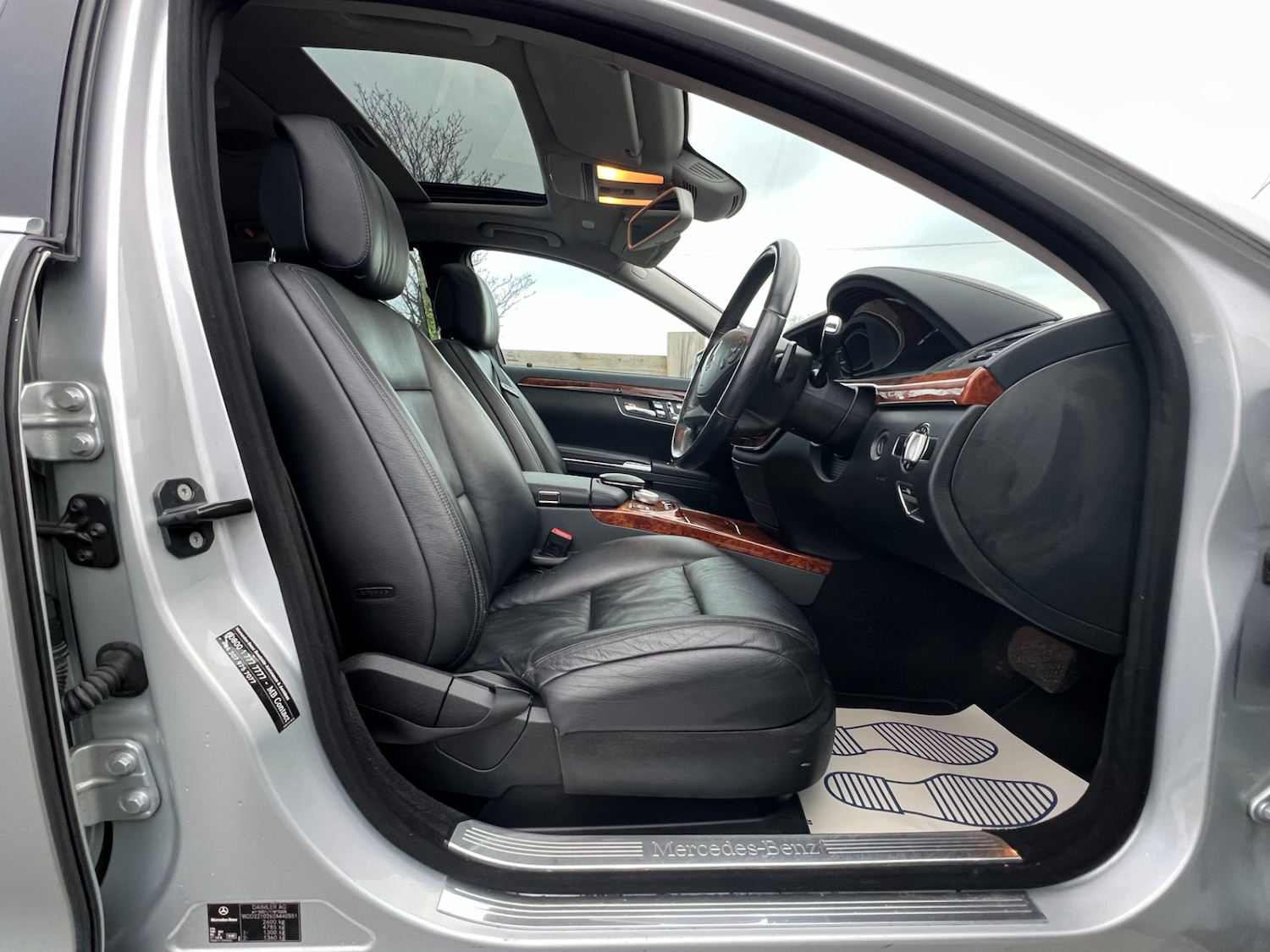 Used Mercedes-Benz S Class 2011 for sale - 77533457: Photo 2