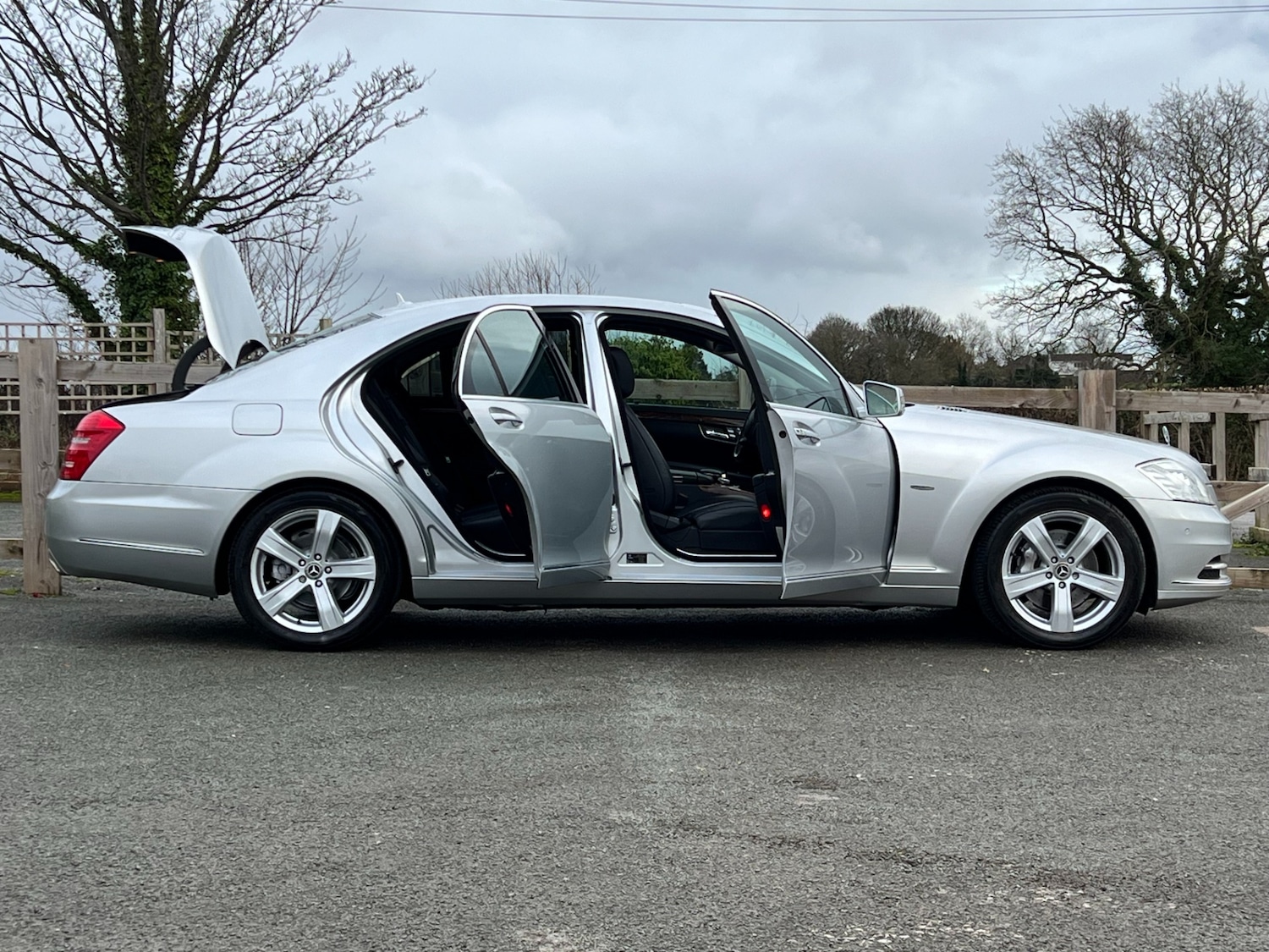 Used Mercedes-Benz S Class 2011 for sale - 77533457: Photo 3