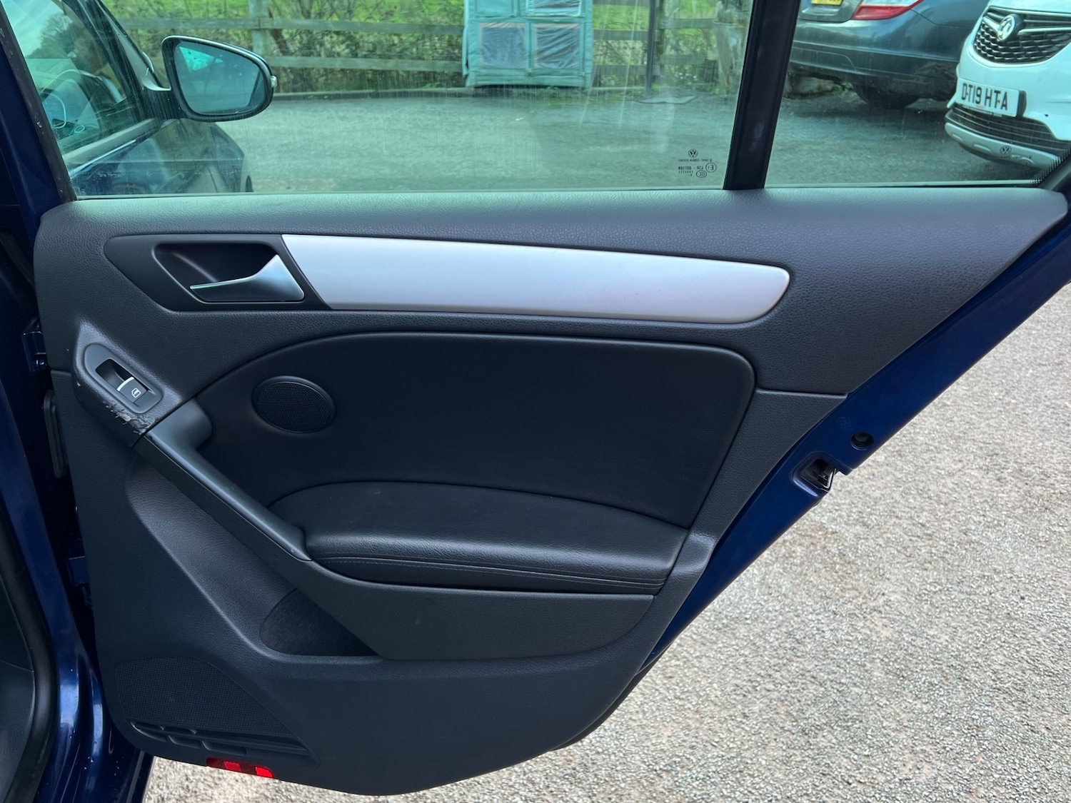 Used Volkswagen Golf 2010 for sale - 76640418: Photo 23