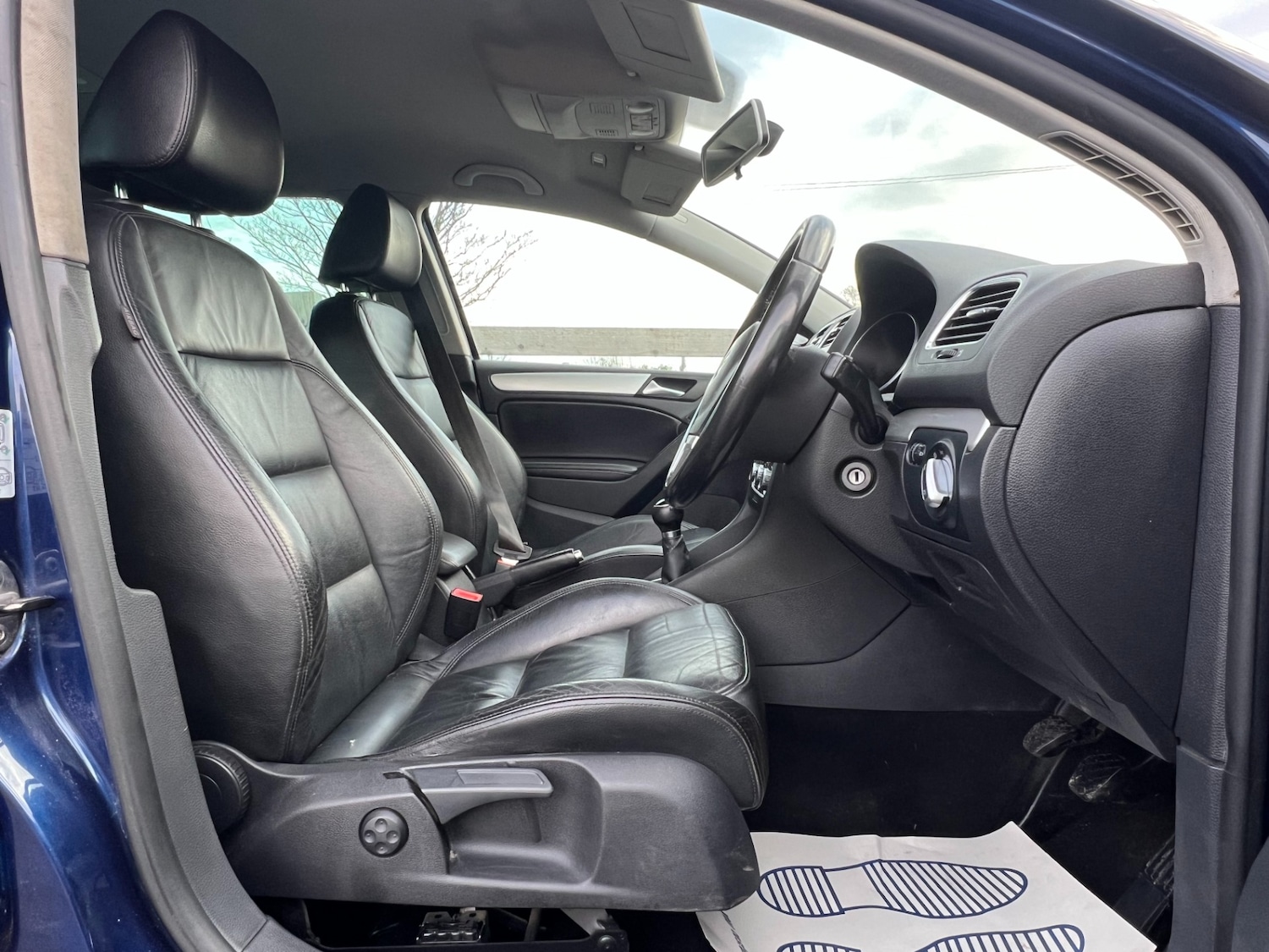 Used Volkswagen Golf 2010 for sale - 76640418: Photo 28