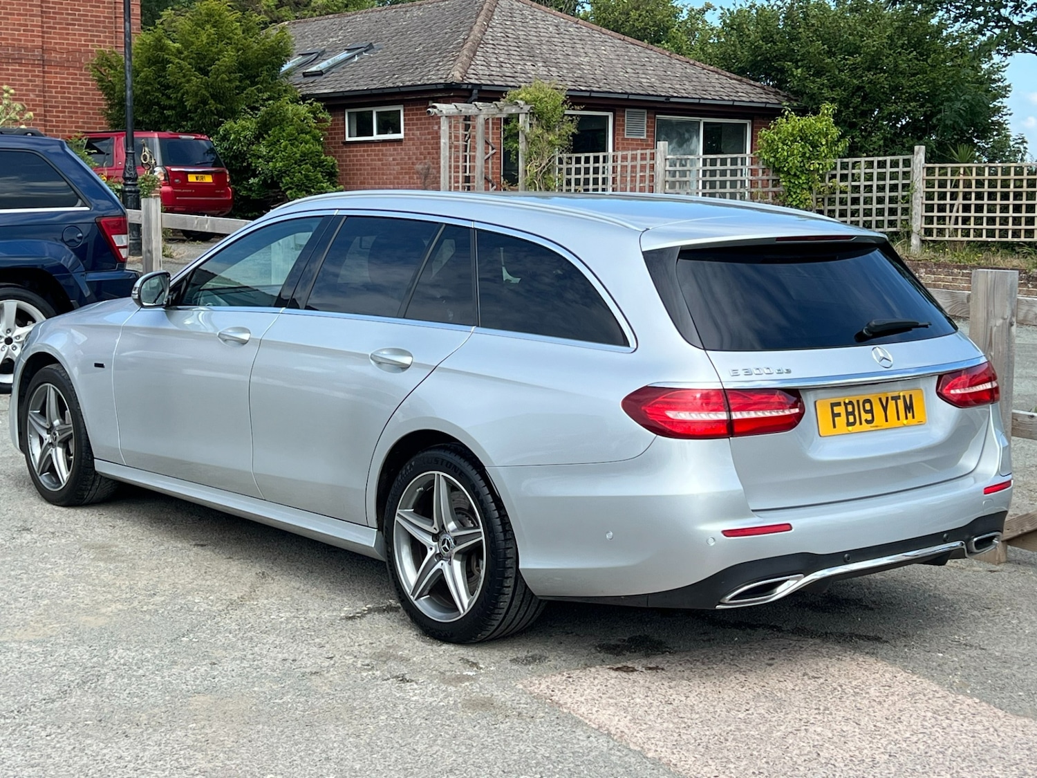 Used Mercedes-Benz E Class 2019 for sale - 76541352: Photo 11