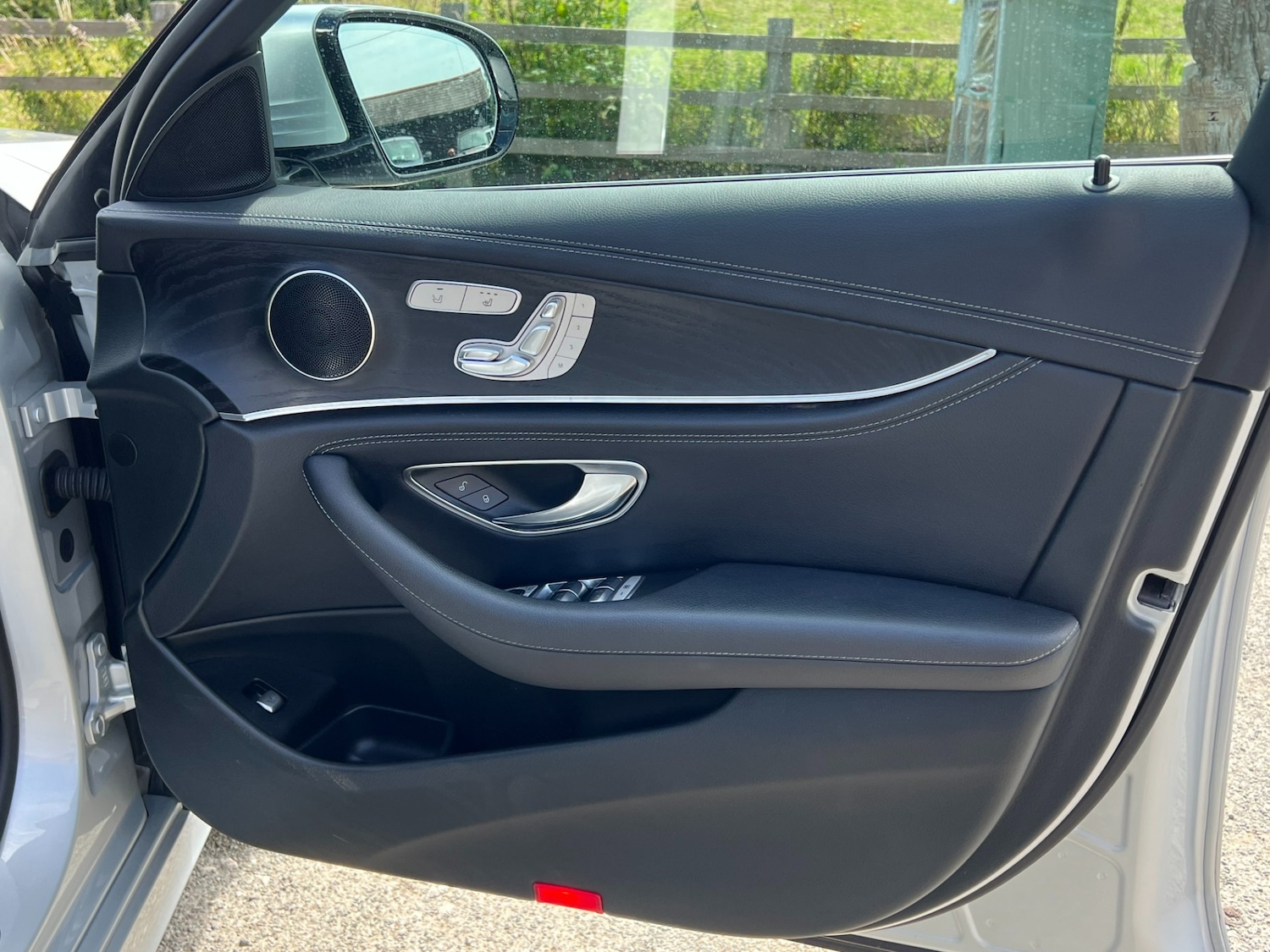 Used Mercedes-Benz E Class 2019 for sale - 76541352: Photo 46