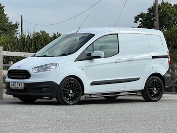 Used Ford Transit Courier 2017 for sale - 75316142: Photo