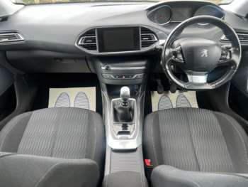 Used Peugeot 308 2014 for sale - 74941159: Photo