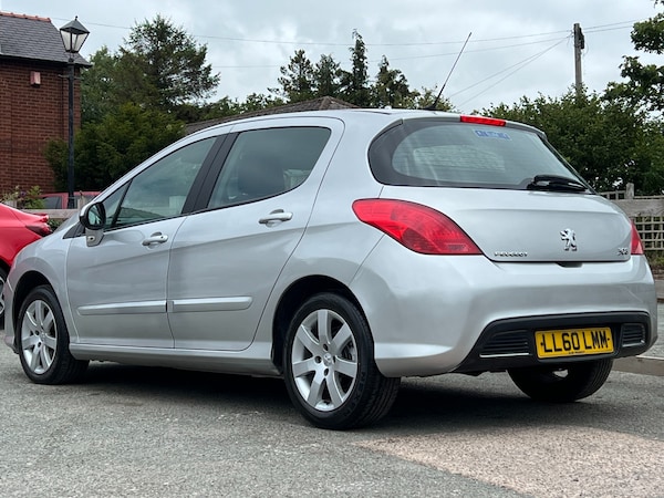 Used Peugeot 308 2010 for sale - 74941046: Photo 11