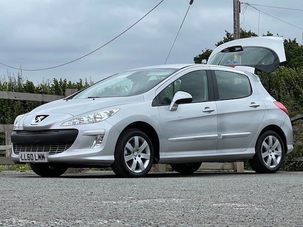 Used Peugeot 308 2010 for sale - 74941046: Photo 16