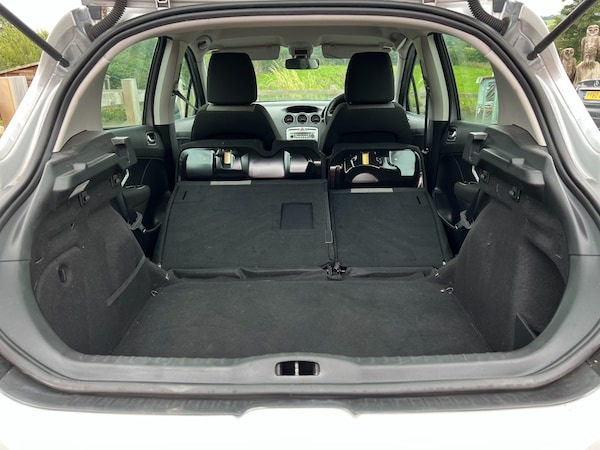 Used Peugeot 308 2010 for sale - 74941046: Photo 20