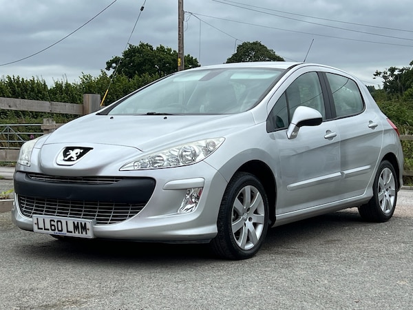 Used Peugeot 308 2010 for sale - 74941046: Photo 24