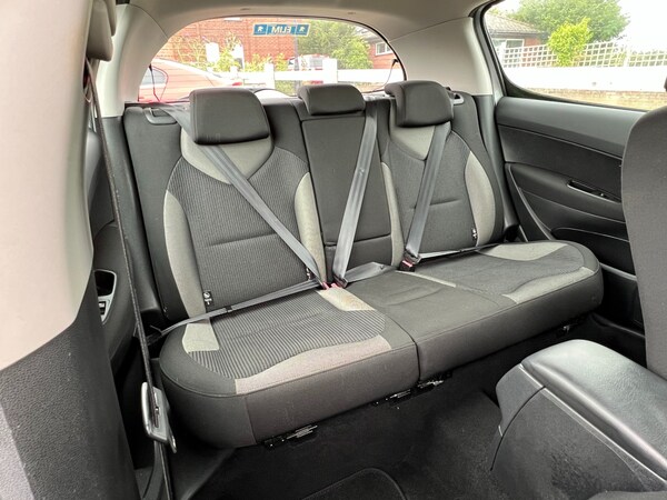 Used Peugeot 308 2010 for sale - 74941046: Photo 25